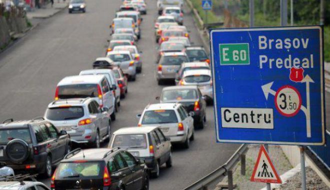 Aglomerație pe Valea Prahovei: Se circulă în coloană, cu 20 de km/h - trafic-1523015869.jpg