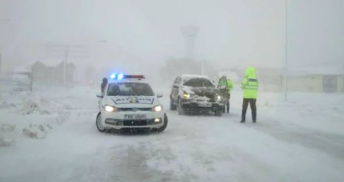 Bine de știut! Cum se circulă pe autostrăzi și pe drumurile naționale, la această oră - trafic-1771437189.webp