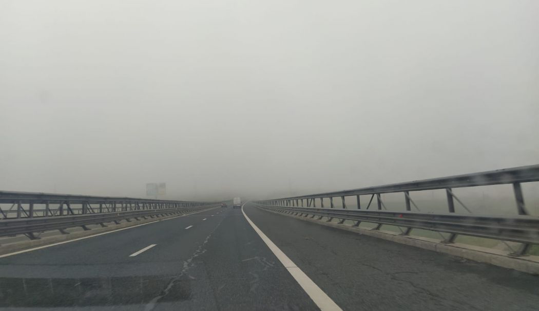 Trafic îngreunat pe Autostrada A2 București-Constanța. Un vehicul a căzut în șanț - trafic-ingreunatautostradaa2-1739961767.jpg