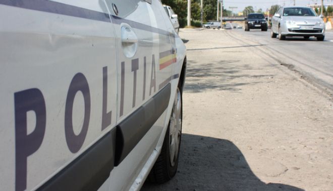 Trafic blocat pe strada Călugăreni din Constanța. Se lucrează la rețeaua de apă - trafic1-1537177828.jpg
