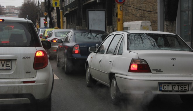 Termen nou pentru dotarea vehiculelor cu plăcuțe conforme normelor UE - trafic1360501287-1369210963.jpg