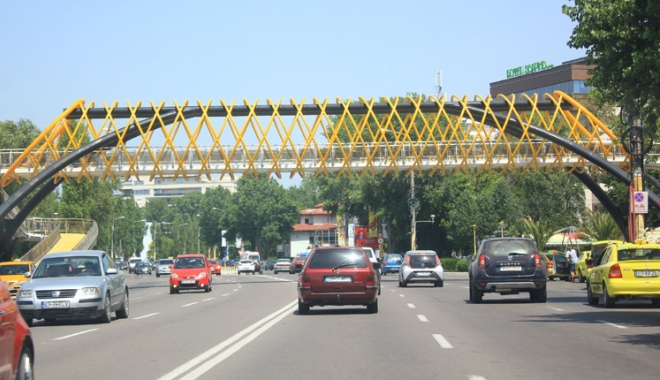 CONSTĂNȚENI, ATENȚIE! CIRCULAȚIA RUTIERĂ ÎN ORAȘ, RESTRICȚIONATĂ - trafic1494519641-1497528161.jpg