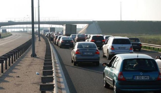 ACCIDENT GRAV PE A2. Traficul este restricționat - traficblocatpeautostradasoarelui-1622888025.jpg