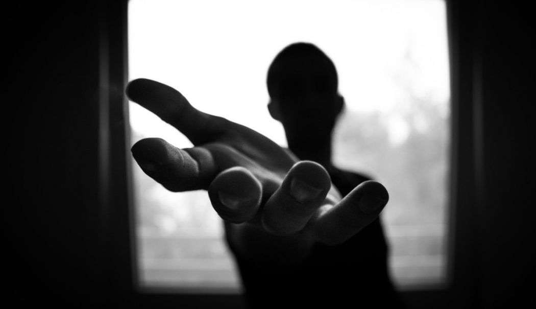 Un ONG implicat în prevenirea traficului de minori în România a rămas fără finanțarea SUA