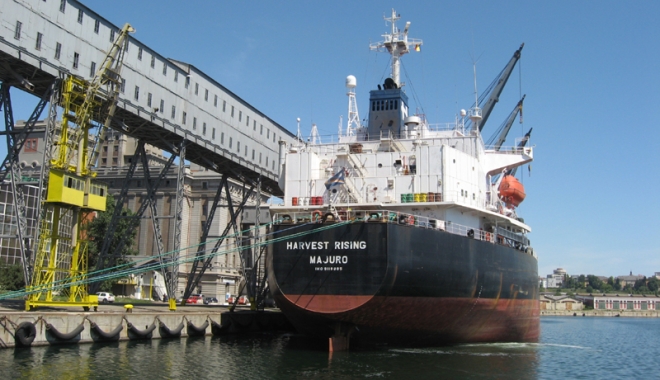 Porturile maritime românești au ratat de puțin ținta de trafic, pe 2017 - traficportuar-1516800825.jpg
