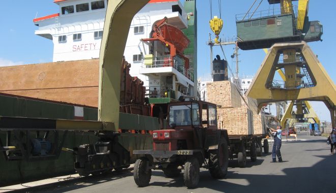 51 de nave se află în operare, în porturile maritime - traficportuar12122022-1670834627.JPG