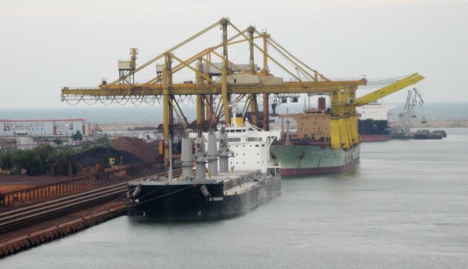 33 de nave se află în operare, în porturile maritime - traficportuar17102022-1666025533.JPG