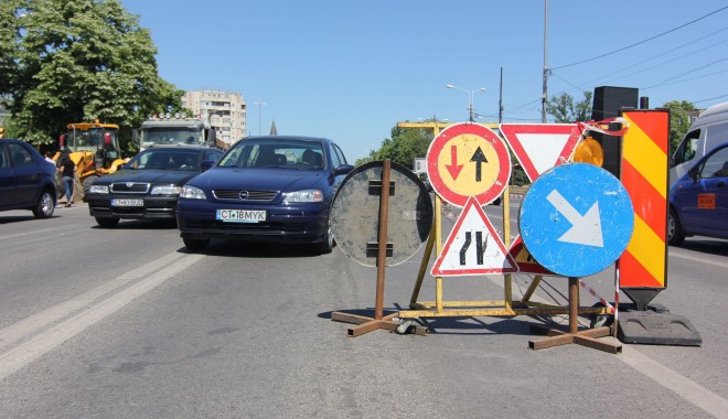 Lucrări RAJA. Trafic restricționat în intersecția Dacia din Constanța - traficraja1-1368182606.jpg