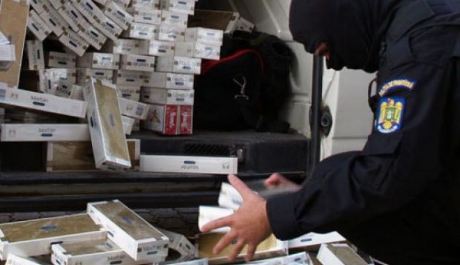 Peste 30.000 pachete de țigări, confiscate la frontieră - trafictigari1-1557650622.jpg