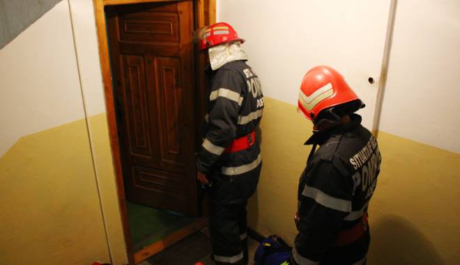 Tragedie într-un bloc din Constanța. O femeie a murit și două persoane au ajuns în stare critică la spital - tragedie-1453915221.jpg