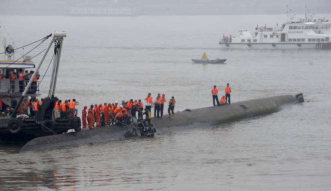 Naufragiu pe Yangtze: Bilanțul victimelor a ajuns la 431 de morți - tragediechinanavacroazieranaufra-1433661896.jpg