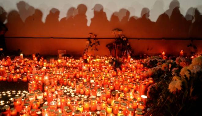 Iadul Colectiv a durat 153 de secunde. Vezi aici filmul tragediei - tragediecolectivmediafax-1458286178.jpg