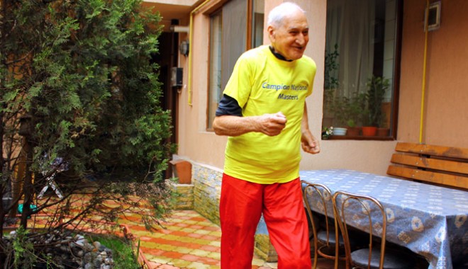 Traian Petcu, pe primul loc  la Mastersul de la București - traian-1403188279.jpg