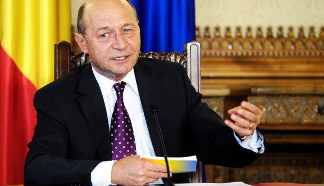 Președintele Băsescu a promulgat legea care interzice cămătăria - traianbasescu-1321372706.jpg