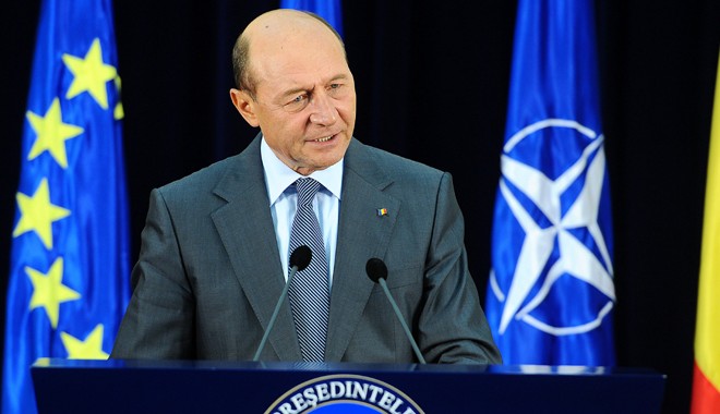 Traian Băsescu: 