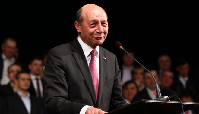 Traian Băsescu s-a decis. Va candida la Parlamentare - traianbasescu-1476111715.jpg