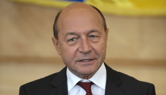 Traian Băsescu: 