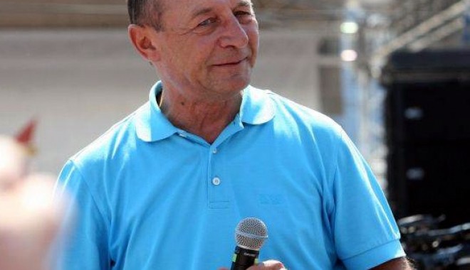Traian Băsescu crede că e mult prea scurtă campania pentru referendum - traianbasescu1342958450-1342959246.jpg