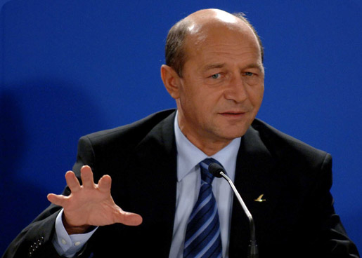 Traian Băsescu: 