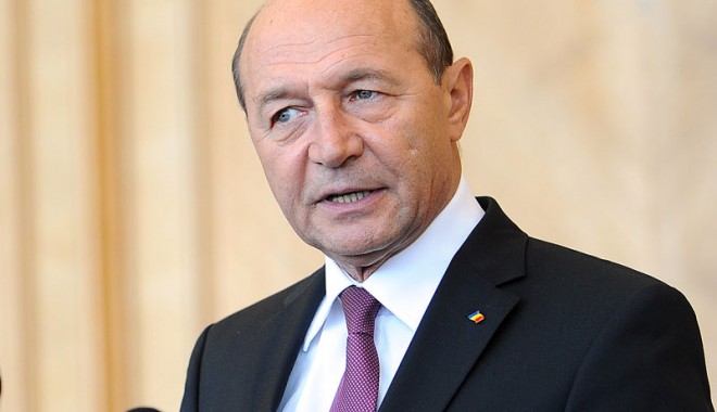 Traian Băsescu a decorat Batalionul 191 Infanterie - traianbasescu153-1379415046.jpg