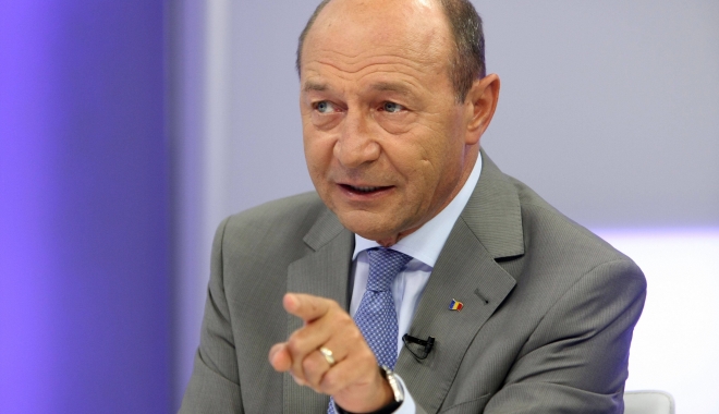 Băsescu, despre propunerea ANAF privind operațiunile cu cardul: Este ideea SRI care vrea să supravegheze toată populația - traianbasescu2-1469775255.jpg