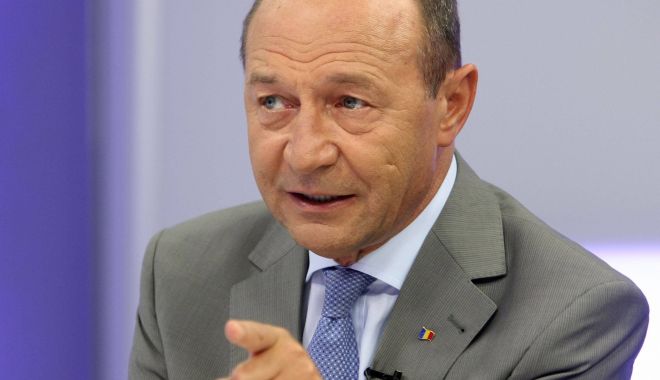 Traian Băsescu: 
