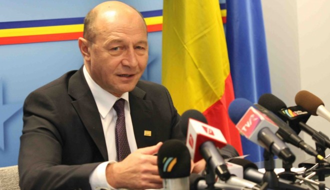 Actele normative privind camerele agricole, retrimise Parlamentului - traianbasescu2043431001353080037-1377078725.jpg