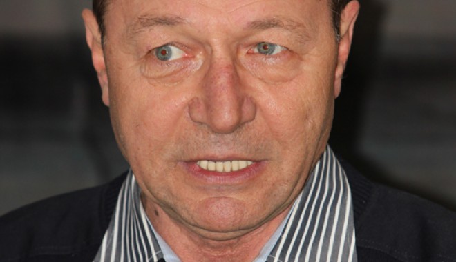 Traian Băsescu: 
