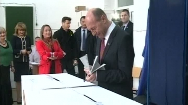 Traian Băsescu: Am votat cu gândul la o majoritate care să nu încerce să pună sub control politic justiția - traianbasescu56822000-1481444422.jpg