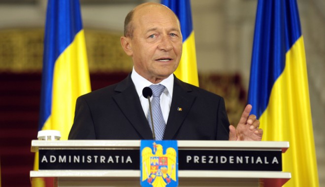 Cine le ia locul liberalilor în Guvern.  Băsescu a semnat numirile interimarilor - traianbasescua-1393442811.jpg