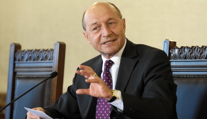 Traian Băsescu: Știm precis că reducerea va fi de 100 miliarde de euro față de propunerea inițială de buget a CE - traianbsescu-1353689555.jpg