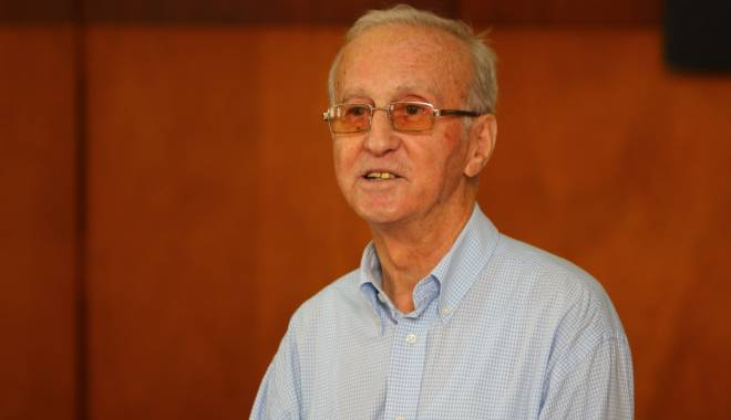 Profesorul Traian Bucovală ar putea fi, mâine, externat din spital! - traianbucovala3-1452678874.jpg