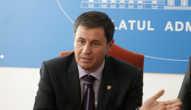 Ce spune ministrul Traian Igaș despre suspendarea lui Traian Băsescu - traianigas2p1-1321875815.jpg