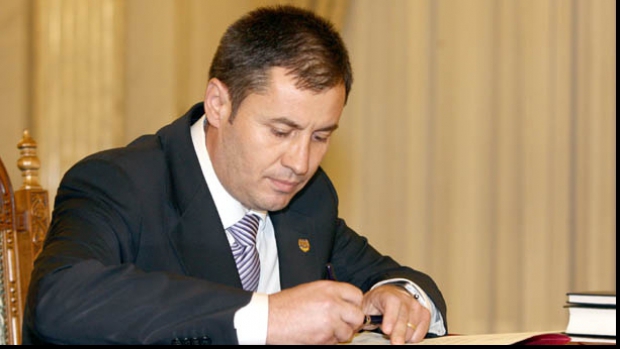 Ședință la Guvern, pe tema noului proiect de lege privind sănătatea și a protestelor din ultimele zile - traianigas34595100-1326705654.jpg