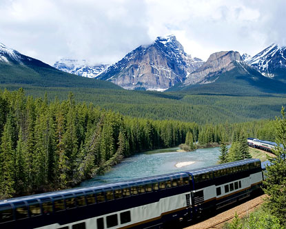 O altfel de vacanță pentru constănțeni: Cu trenul prin Europa - traintripstocanada-1342555350.jpg