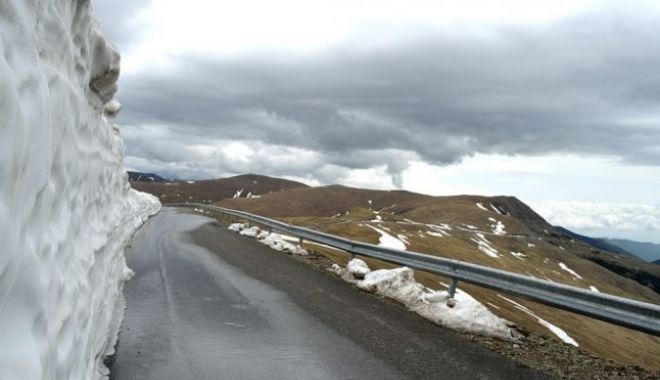 Zăpadă de 1 metru pe Transalpina! - transalpina-1553767174.jpg