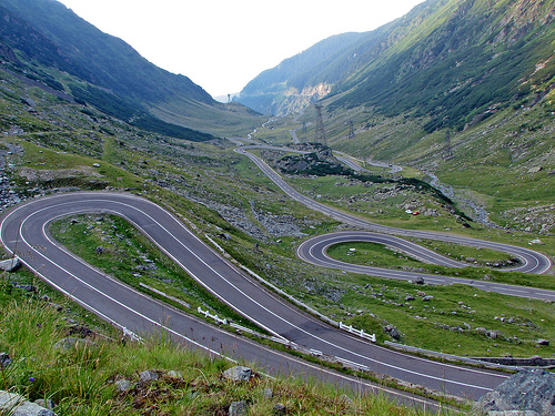 Transfăgărășanul se închide circulației până la 30 iunie 2012 - transfagarasan-1320062614.jpg