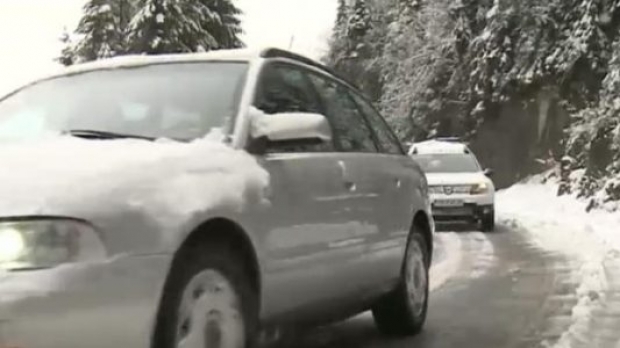 Un bărbat a fost găsit mort în propria mașină, pe Transfăgărășan - transfagarasan77365800-1509268319.jpg