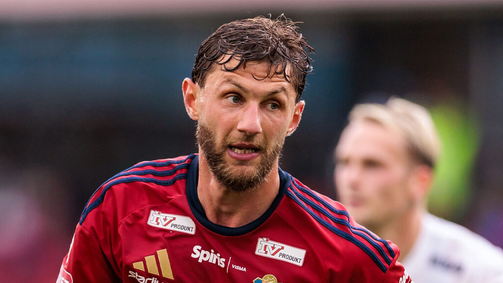 CFR Cluj l-a transferat pe atacantul suedez Alibek Aliev - transfer-cfr-1767618206.webp