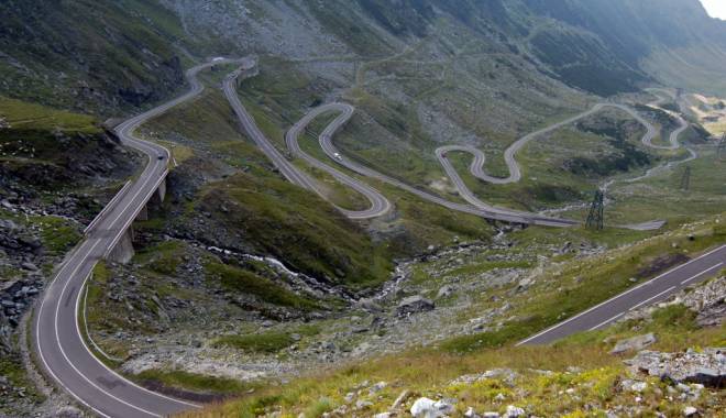Se închide traficul pe Transfăgărășan! - transfgran-1440088888.jpg