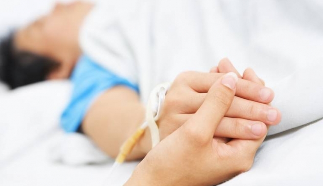 E strigător la cer! Pacienții așteaptă tratamentul, pe patul de spital, de zile întregi - transfuziebolnavspital-1479037409.jpg