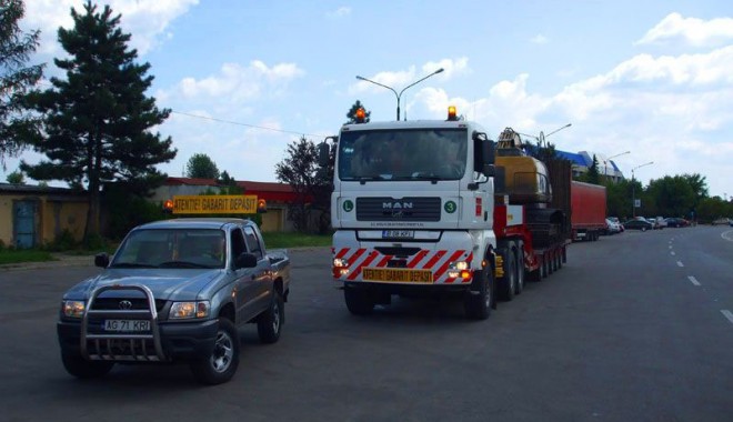 Transporturi agabaritice pe șoselele din Constanța - transportagabaritic-1377627589.jpg