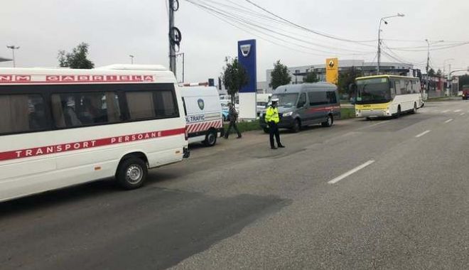 Transportatorii rutieri au fost controlaţi şi amendaţi - transportatoriirutiericontrolati-1604677826.jpg