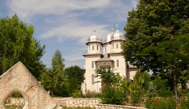 Trasee turistice culturale în județul Constanța - traseuturistic-1332965395.jpg