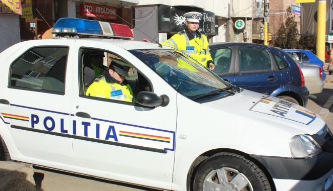 Bărbat LOVIT DE MAȘINĂ după ce a traversat neregulamentar! - traversareneregulamentara-1393418204.jpg