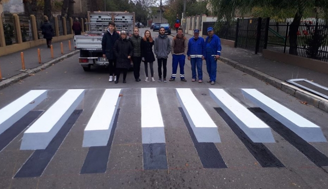 IMAGINEA ZILEI / AVEM PRIMA TRECERE DE PIETONI 3D! - treceredepietoni3d2-1510299011.jpg
