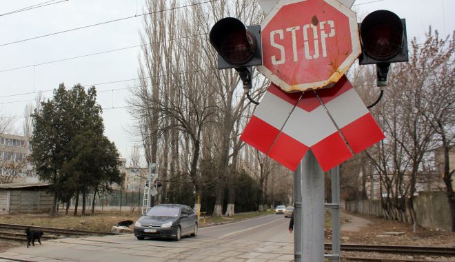 Permise auto reținute la trecerile la nivel cu calea ferată - trecericaleaferata-1595772734.jpg