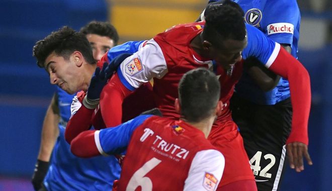 Trei bare, niciun punct! FC Viitorul, urmărită de ghinion în meciul cu FC Botoşani - trei-1608134631.jpg