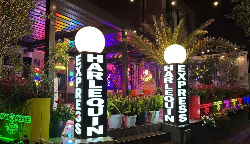 FOTO / Mâncare bună, meniu diversificat, experienţă gastronomică de neuitat. La Harlequin Express Constanţa!