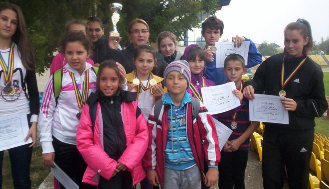 Trei atleți constănțeni  remarcați la campionatul național - treiatleti-1395165710.jpg